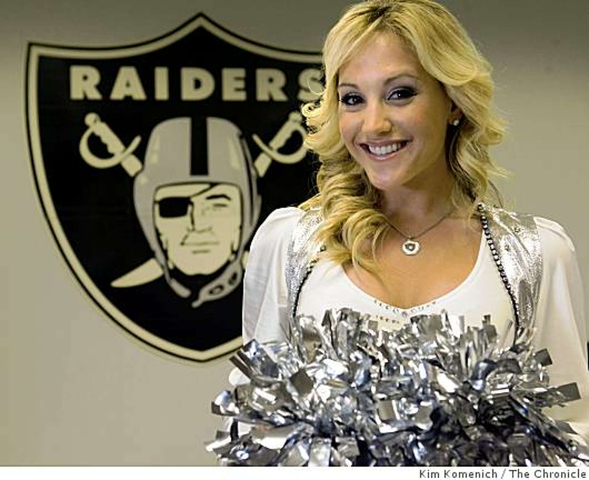 Emily Compagno Net Worth